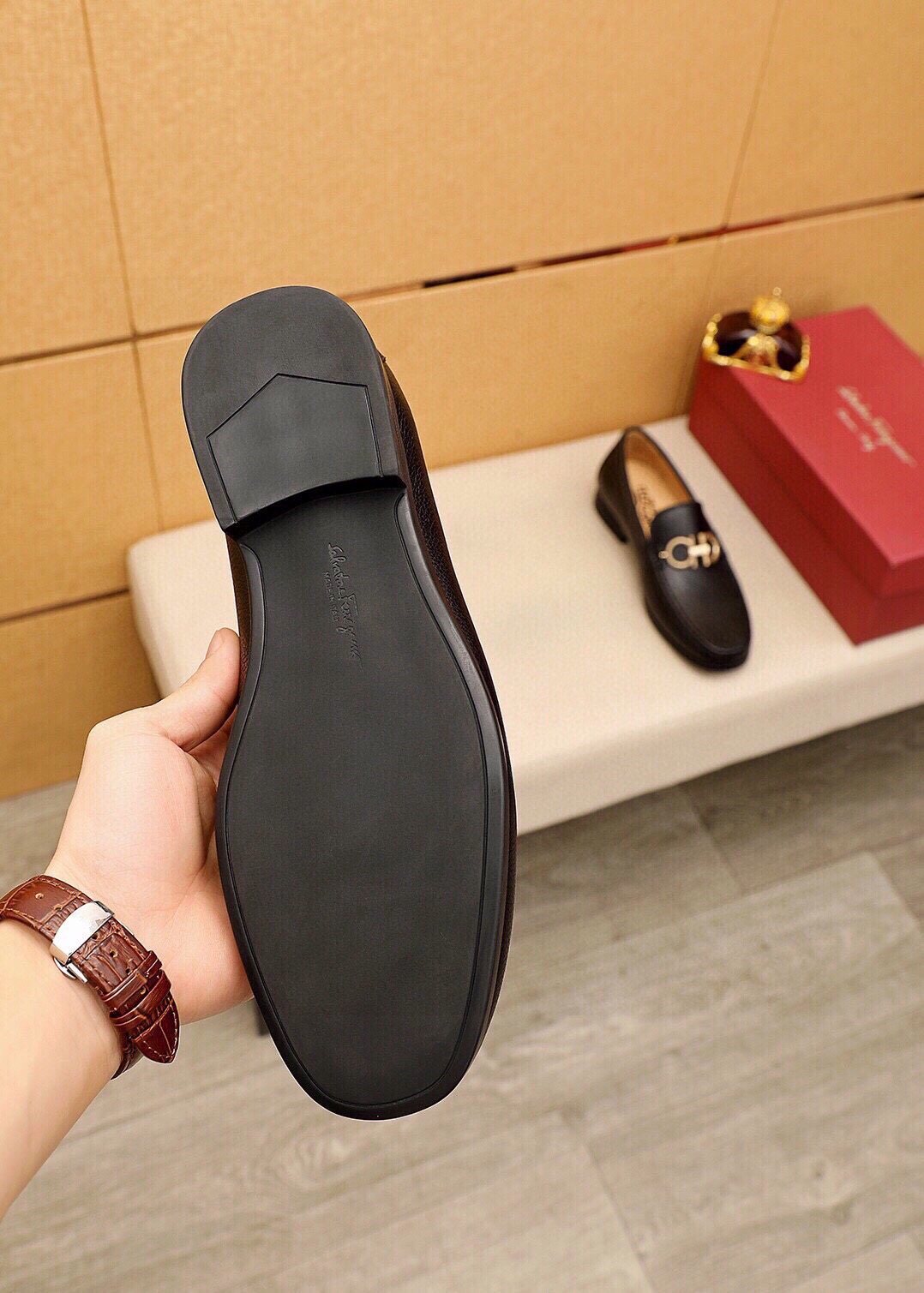 Ferragamo Black Textured Buckle Loafers — side