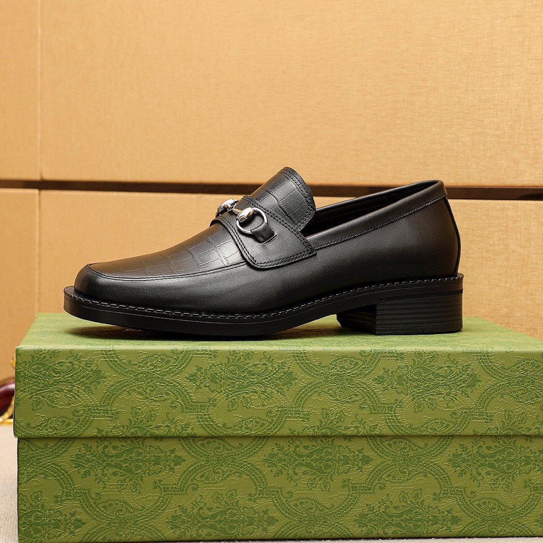 GUCCI Black Leather Bit Loafers — side
