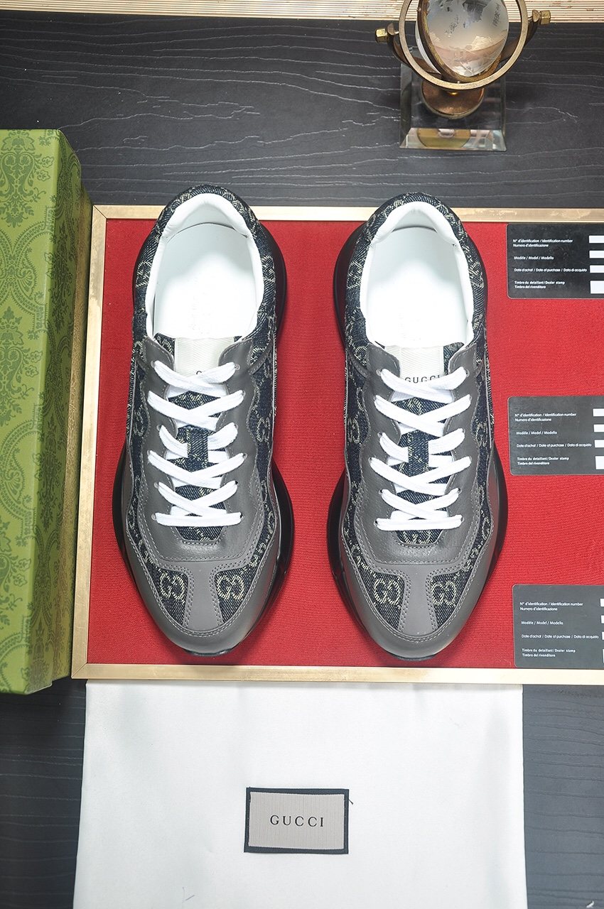 Gucci Black GG Pattern Sneakers — hero