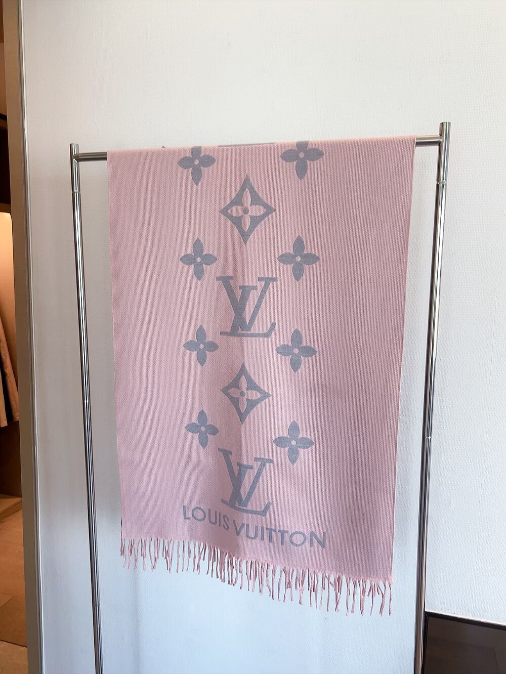 Louis Vuitton Monogram Fringed Scarf — hero