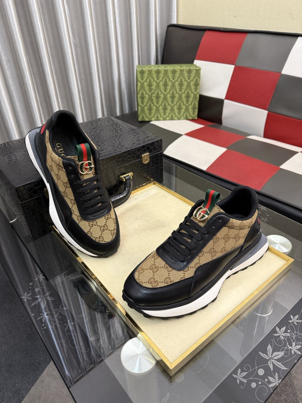 Gucci Patterned Panel Low-Top Sneakers — hero