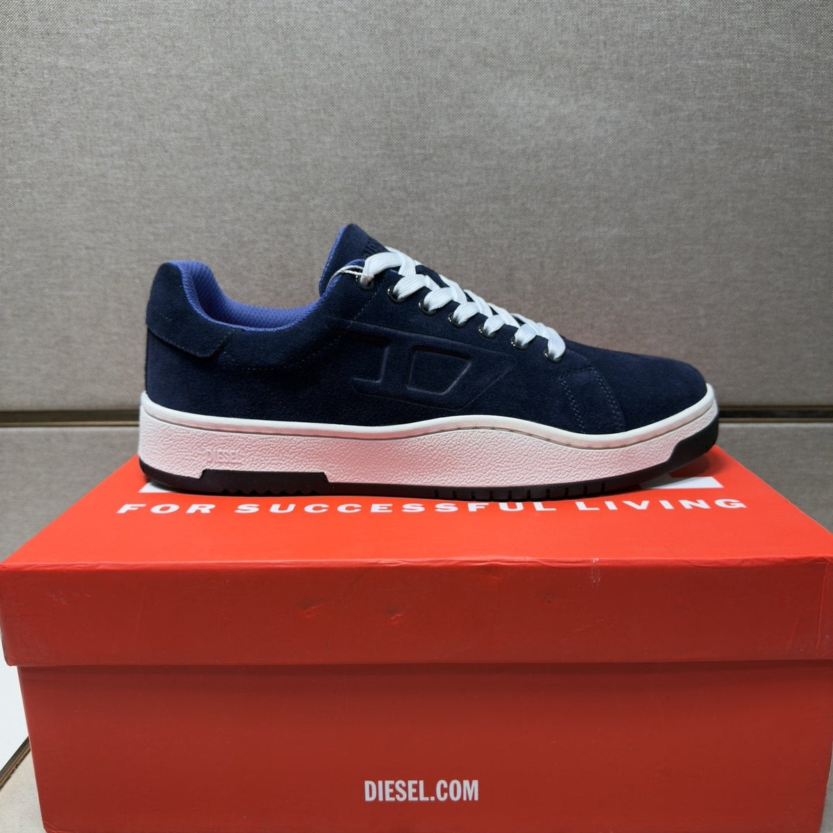 DIESEL Low-Top Lace-Up Sneakers — side